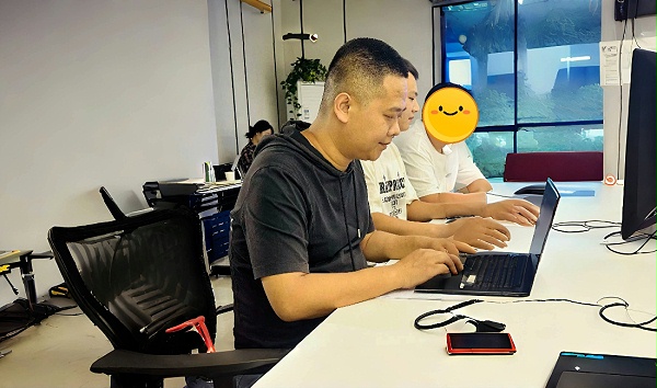 强人鞋业